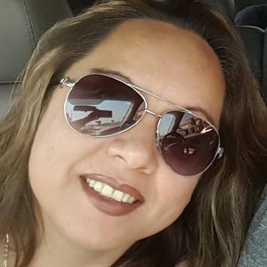 Meet your Posher, Juanita